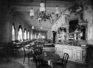 Původní interiér kavárny Fénix